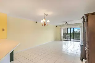 2334 S Cypress Bend Dr, Pompano Beach, FL 33069 - Photo 22