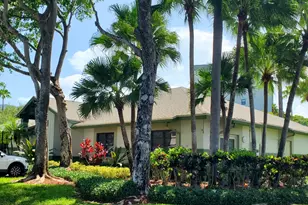 2334 S Cypress Bend Dr, Pompano Beach, FL 33069 - Photo 26