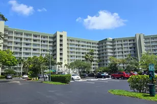 2334 S Cypress Bend Dr, Pompano Beach, FL 33069 - Photo 4