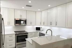 3008 Fairway Dr N, Jupiter, FL 33477 - Photo 6