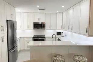 3008 Fairway Dr N, Jupiter, FL 33477 - Photo 4