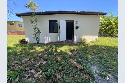 103 NW 7th Avenue #E, Pompano Beach, FL 33060 - Photo 1