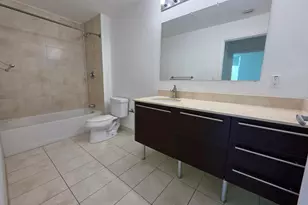 1900 N Bayshore Dr, Miami, FL 33132 - Photo 38