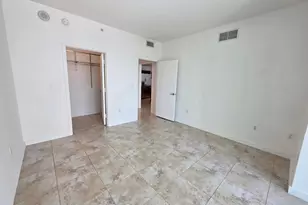 1900 N Bayshore Dr, Miami, FL 33132 - Photo 32