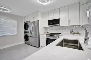 7146 Huntington Ln, Delray Beach, FL 33446 - Photo 4
