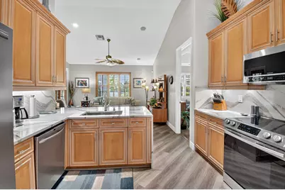 9946 Coronado Lake Drive, Boynton Beach, FL 33437 - Photo 16
