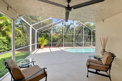 2016 Island Circle, Weston, FL 33326 - Photo 20