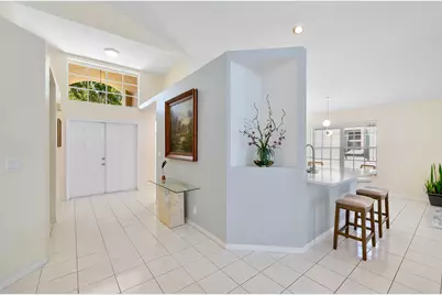 2016 Island Circle, Weston, FL 33326 - Photo 10