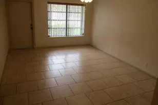 9077 E Highland Pines Dr, Palm Beach Gardens, FL 33418 - Photo 4