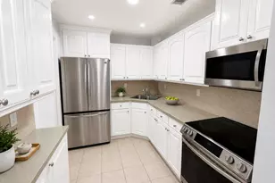 3125 Oakland Shores Dr, Oakland Park, FL 33309 - Photo 2