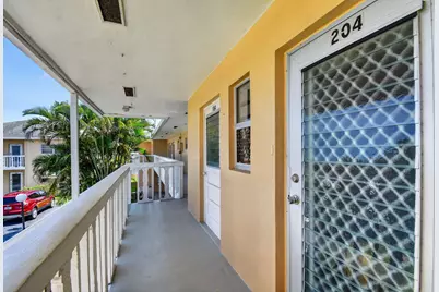 2111 NE 1st Court #204, Boynton Beach, FL 33435 - Photo 6
