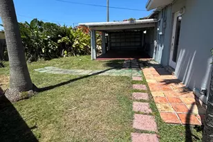 1749 NE 15th St, Fort Lauderdale, FL 33304 - Photo 4