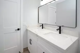 7430 Cocoanut Dr, Lake Worth, FL 33467 - Photo 10
