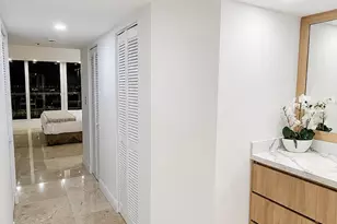 1717 N Bayshore Dr, Miami, FL 33132 - Photo 32