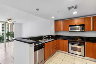 610 Clematis St, West Palm Beach, FL 33401 - Photo 2