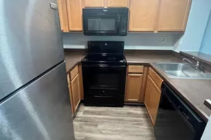 718 Executive Center Dr, West Palm Beach, FL 33401 - Photo 4
