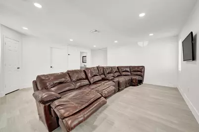 17021 NW 10th Street, Pembroke Pines, FL 33028 - Photo 18