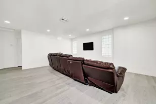 17021 NW 10th St, Pembroke Pines, FL 33028 - Photo 18
