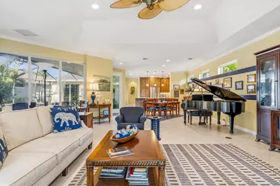 687 Hampton Woods Lane SW, Vero Beach, FL 32962 - Photo 8
