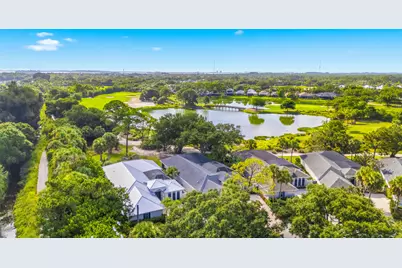 687 Hampton Woods Lane SW, Vero Beach, FL 32962 - Photo 32