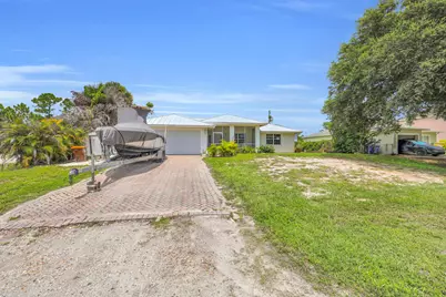 1295 12th Avenue SW, Vero Beach, FL 32962 - Photo 2