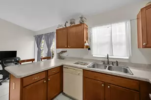 1295 12th Ave SW, Vero Beach, FL 32962 - Photo 10