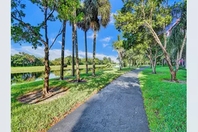 2200 S Cypress Bend Drive #707, Pompano Beach, FL 33069 - Photo 26