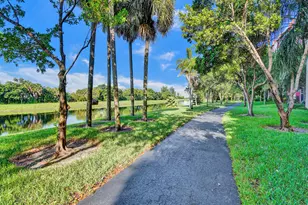 2200 S Cypress Bend Dr, Pompano Beach, FL 33069 - Photo 26