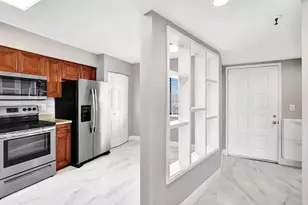 2200 S Cypress Bend Dr, Pompano Beach, FL 33069 - Photo 38