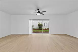8128 Big Pine Way, Riviera Beach, FL 33407 - Photo 10