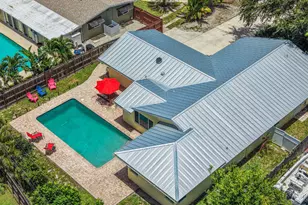 384 NW 23rd St, Boca Raton, FL 33431 - Photo 44