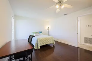 384 NW 23rd St, Boca Raton, FL 33431 - Photo 8