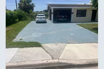 1131 W 1st Street, Riviera Beach, FL 33404 - Photo 1