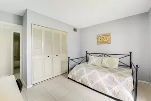 1112 Green Pine Blvd, West Palm Beach, FL 33409 - Photo 14