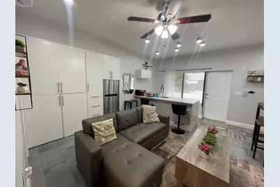 824 NE 4th Street #4, Fort Lauderdale, FL 33301 - Photo 8