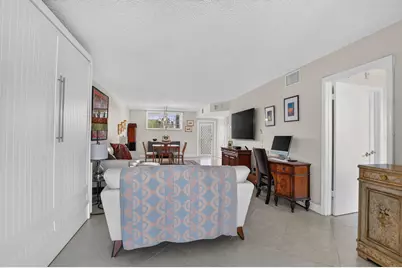 2460 Deer Creek Country Club Boulevard #206-A, Deerfield Beach, FL 33442 - Photo 10