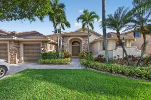 10715 Versailles Blvd, Wellington, FL 33449 - Photo 4