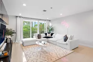 832 NE 19th Ave, Fort Lauderdale, FL 33304 - Photo 4