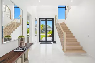 261 NW 8th St, Boca Raton, FL 33432 - Photo 4