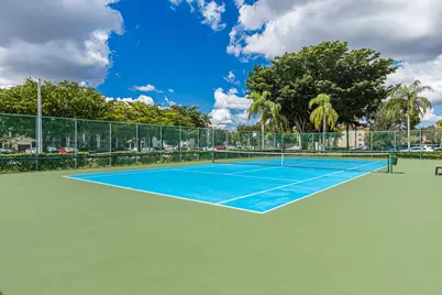 12900 SW 13th Street #403E, Pembroke Pines, FL 33027 - Photo 32