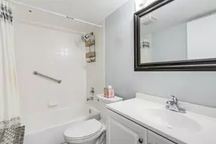 12900 SW 13th St, Pembroke Pines, FL 33027 - Photo 24