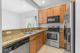 406 Lake Monterey Cir, Boynton Beach, FL 33426 - Photo 12