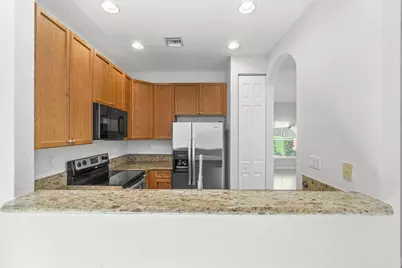 406 Lake Monterey Circle, Boynton Beach, FL 33426 - Photo 10