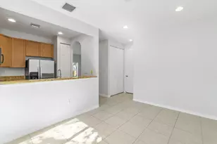 406 Lake Monterey Cir, Boynton Beach, FL 33426 - Photo 8