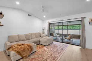 9879 NW 16th Ct, Pembroke Pines, FL 33024 - Photo 6