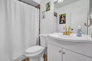 9879 NW 16th Ct, Pembroke Pines, FL 33024 - Photo 12