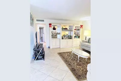 276 Saxony F, Delray Beach, FL 33446 - Photo 4