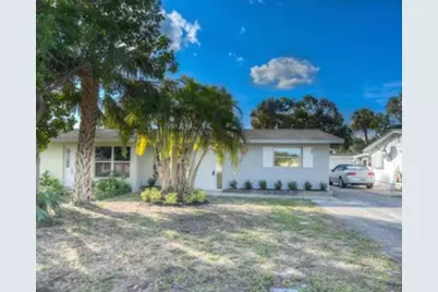 420 SE Parkway Drive, Stuart, FL 34996 - Photo 1