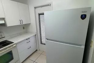 610 SE 2nd Ave, Deerfield Beach, FL 33441 - Photo 8