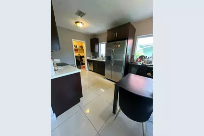 11150 Peachtree Drive, Miami, FL 33161 - Photo 6